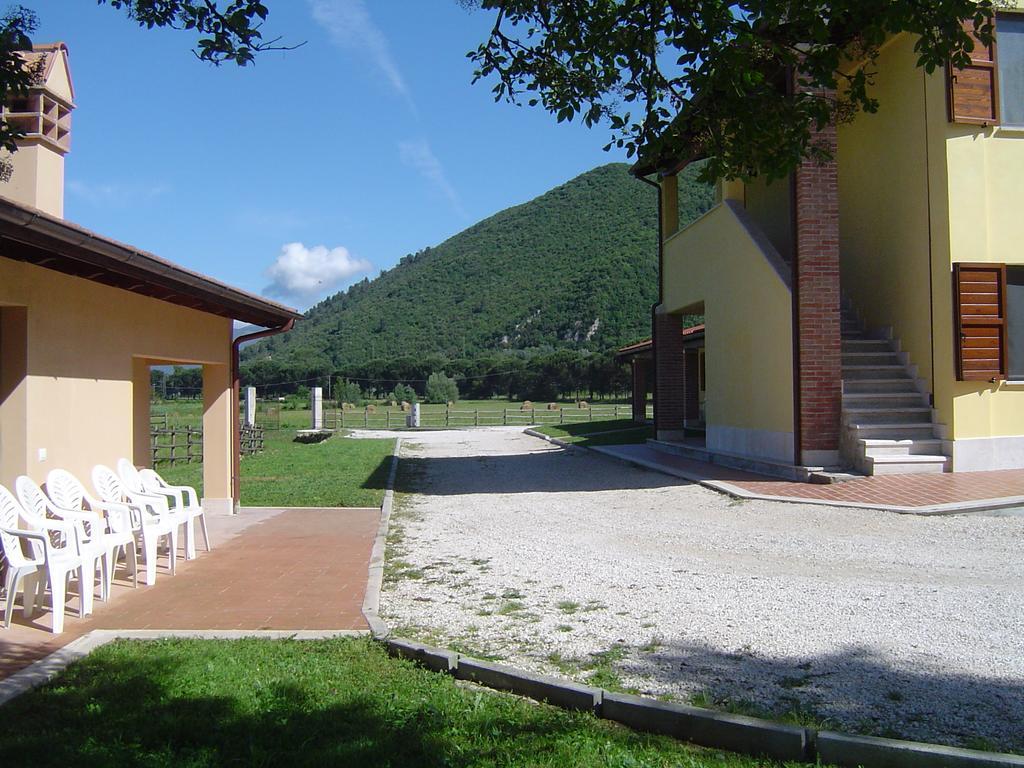 L' Antico Casale Villa Le Marmore Buitenkant foto