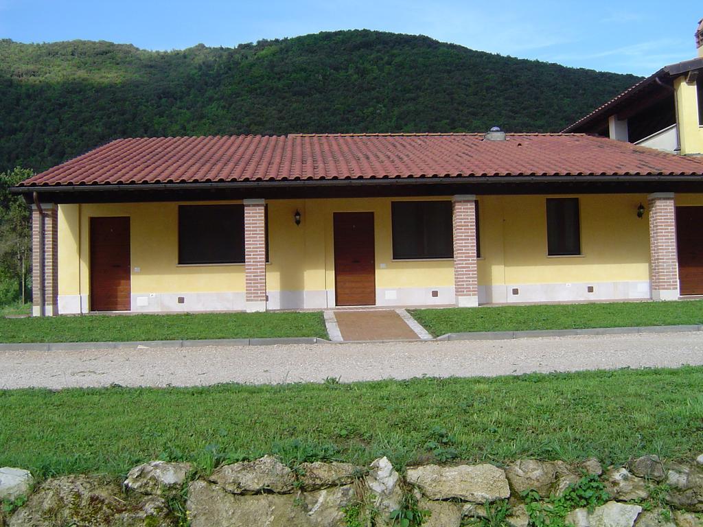 L' Antico Casale Villa Le Marmore Buitenkant foto